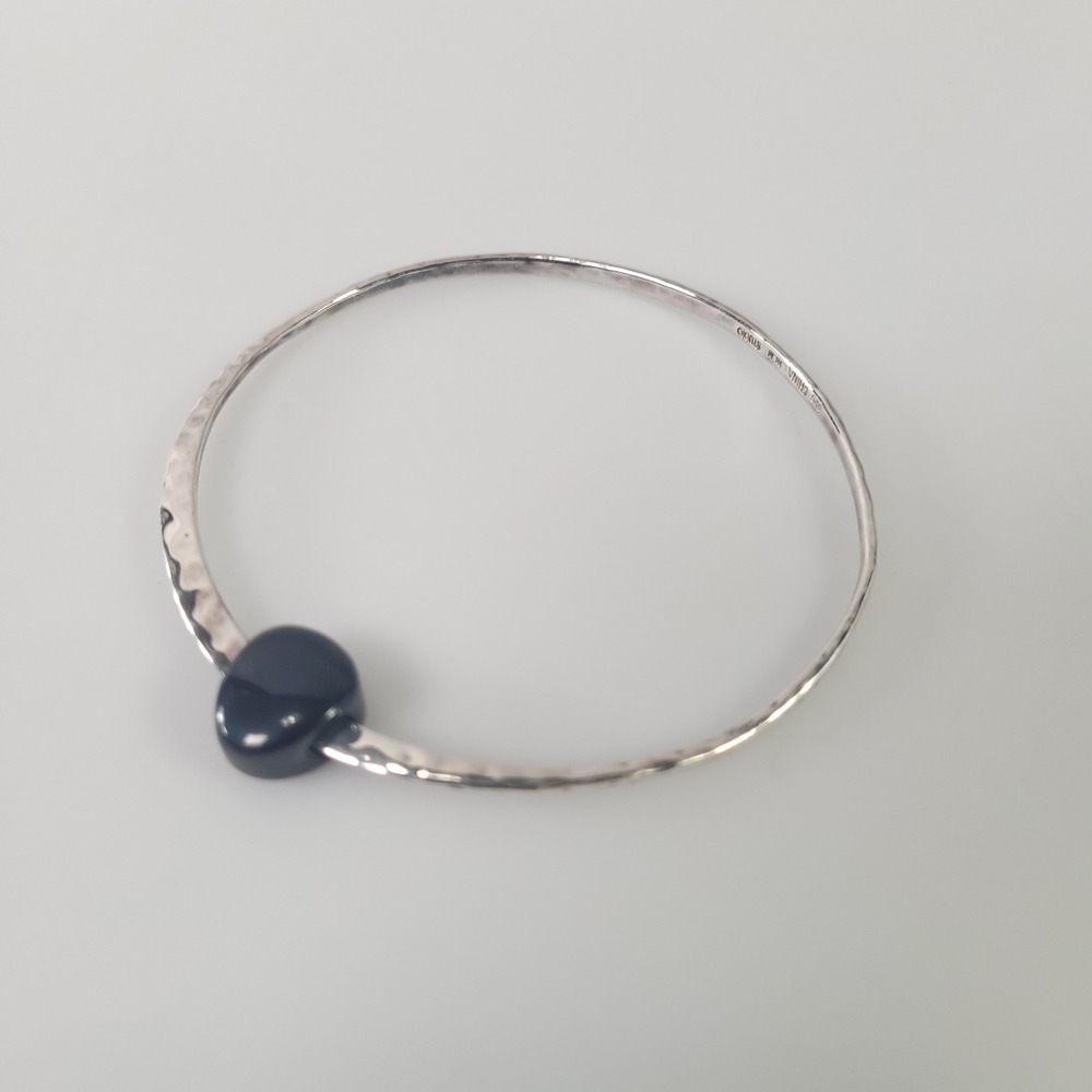 RLM Studio 925 Sterling Silver Black Onyx Hammered Bangle Bracelet 8.25 Inch